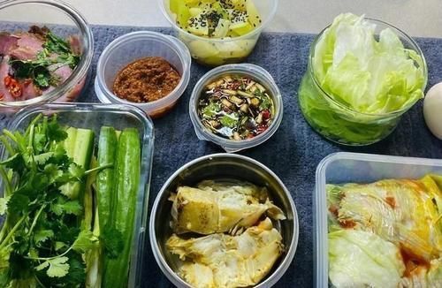 生菜|关晓彤晒剧组伙食,点赞量高达15万,网友:减脂期间也要好好吃饭