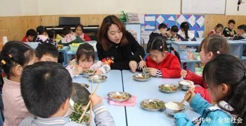 自恋|儿子有这“3个缺点”,家长先别着急管,长大后孩子更有出息