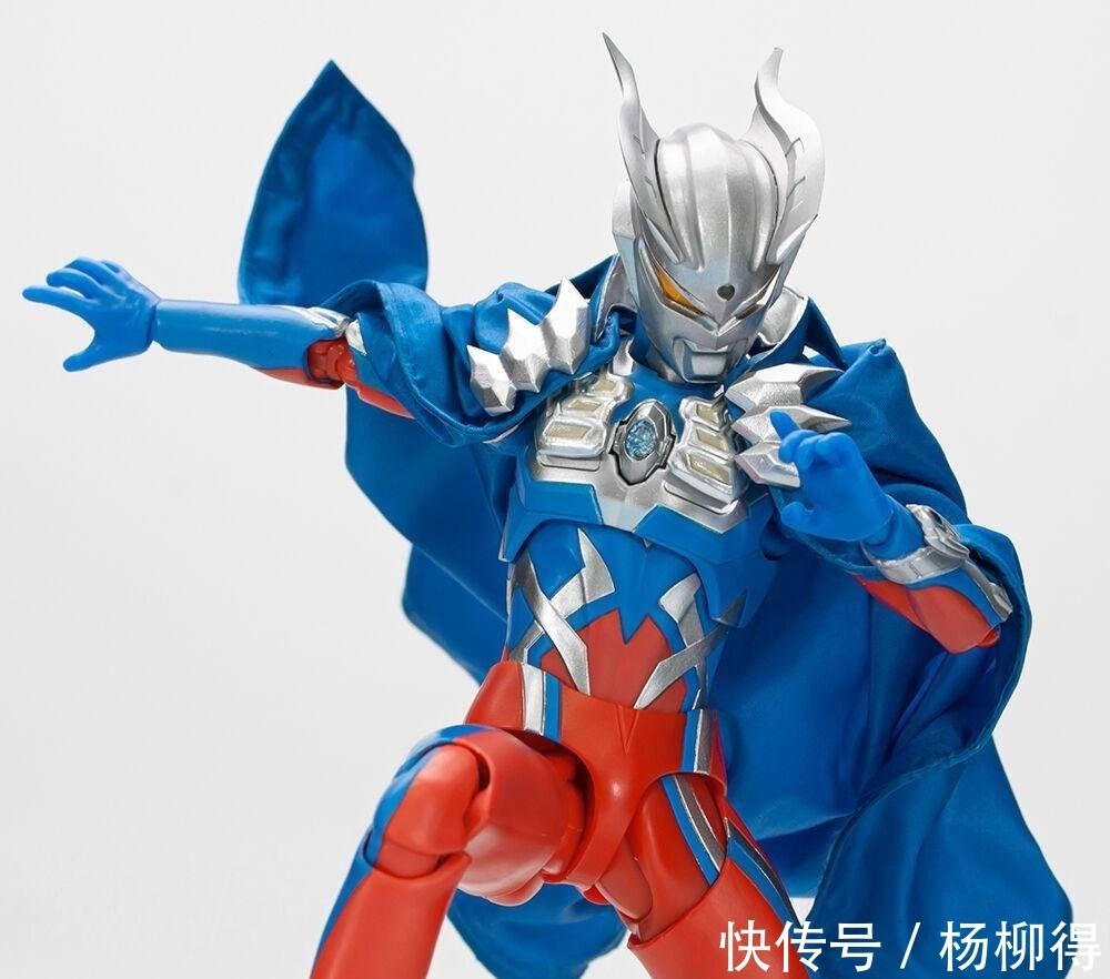 泽塔奥特曼|披风赛罗奥特曼手办周边官博详解 想比我帅气还早两年万年呢