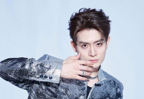 学员|创造营:成团夜剩一天,不争不抢的力丸成第一,曾经C位却掉至12