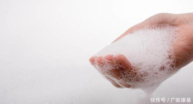 女性洗内裤时,切记4个“重点”,尤其是第4点,许多人都做错了