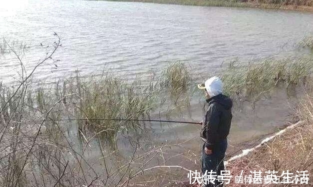 钓友|天冷如何钓鲫鱼?老钓友这3句口诀才实用,天再冷也能连竿上鱼