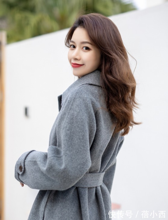 颜色|冬季还是穿“大衣”最高级,在这5种颜色里挑就够了,时髦又洋气