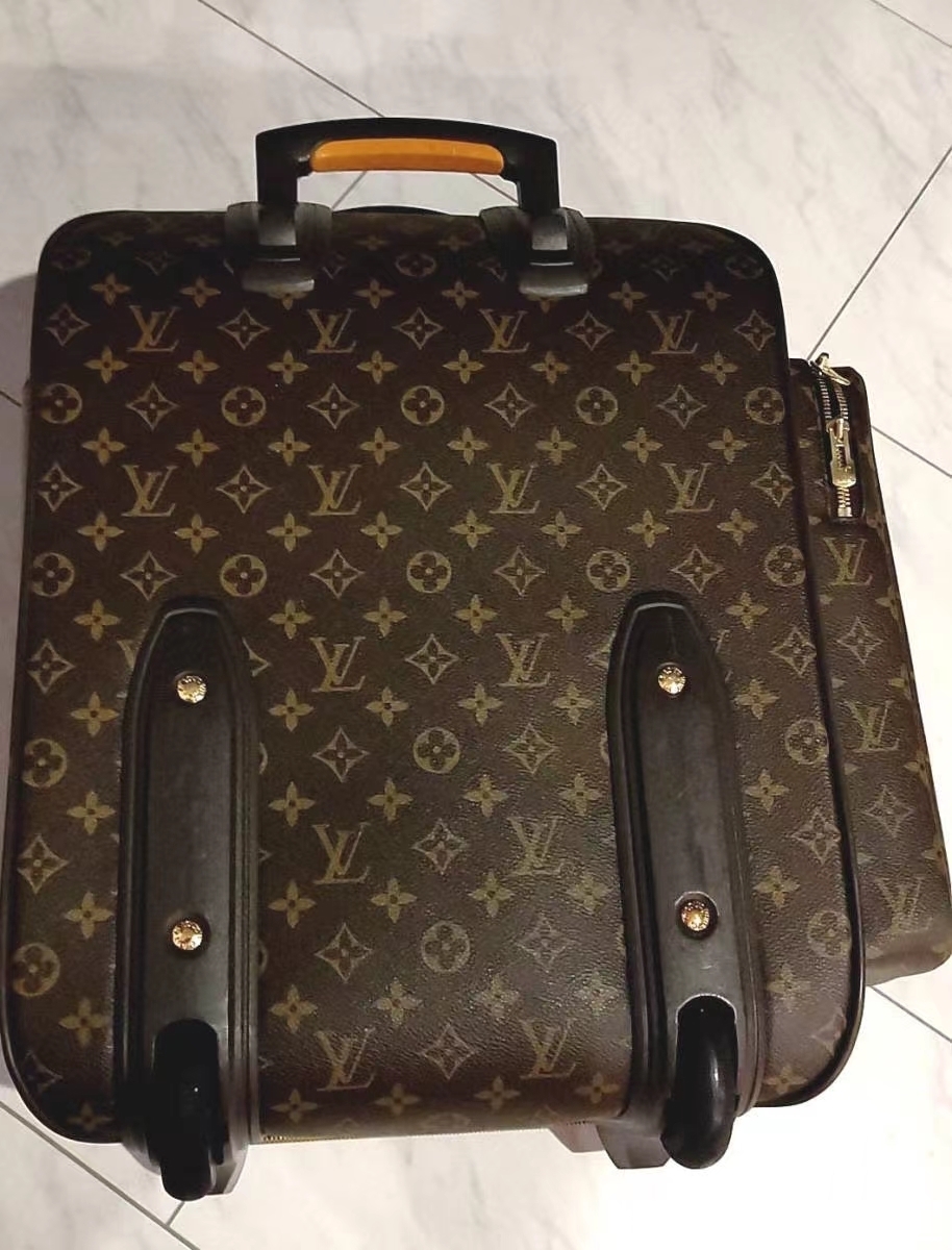 louis!LV路易威登Monogram Canvas 滚轮行李箱