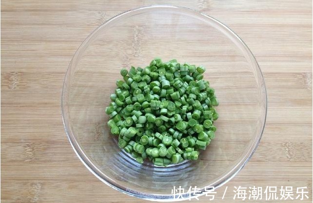 下饭|豆角别再炒着吃,换种做法,非常下饭,老公最爱吃