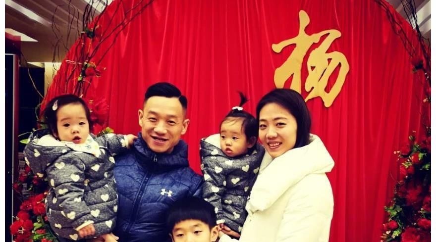 他是《爸爸去哪儿》的杨阳洋,今11岁,腿就和爸爸一样长了!