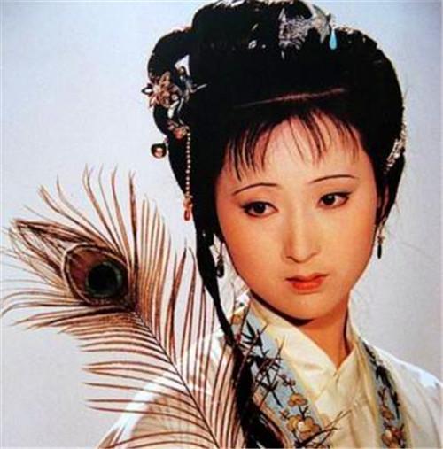 发胶 古代女子发型多样,但没发胶是如何定型的?不得不佩服古人的智慧