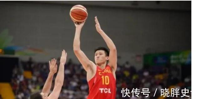 集训队|中国男篮集训队开练，周鹏希望严于律己，为年轻球员树立标杆