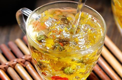  原因|眼睛干涩感强烈是什么原因造成的？4个滋肝明目的食疗方法收好了