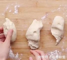 葱油饼|葱油饼最好吃的做法,层层酥脆,做法简单,学会就去摆摊