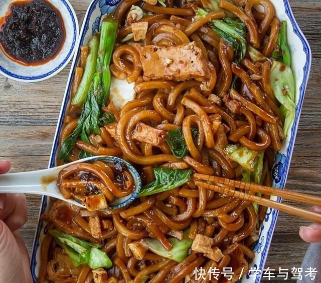 你饿不饿,饿了就去吃面啊