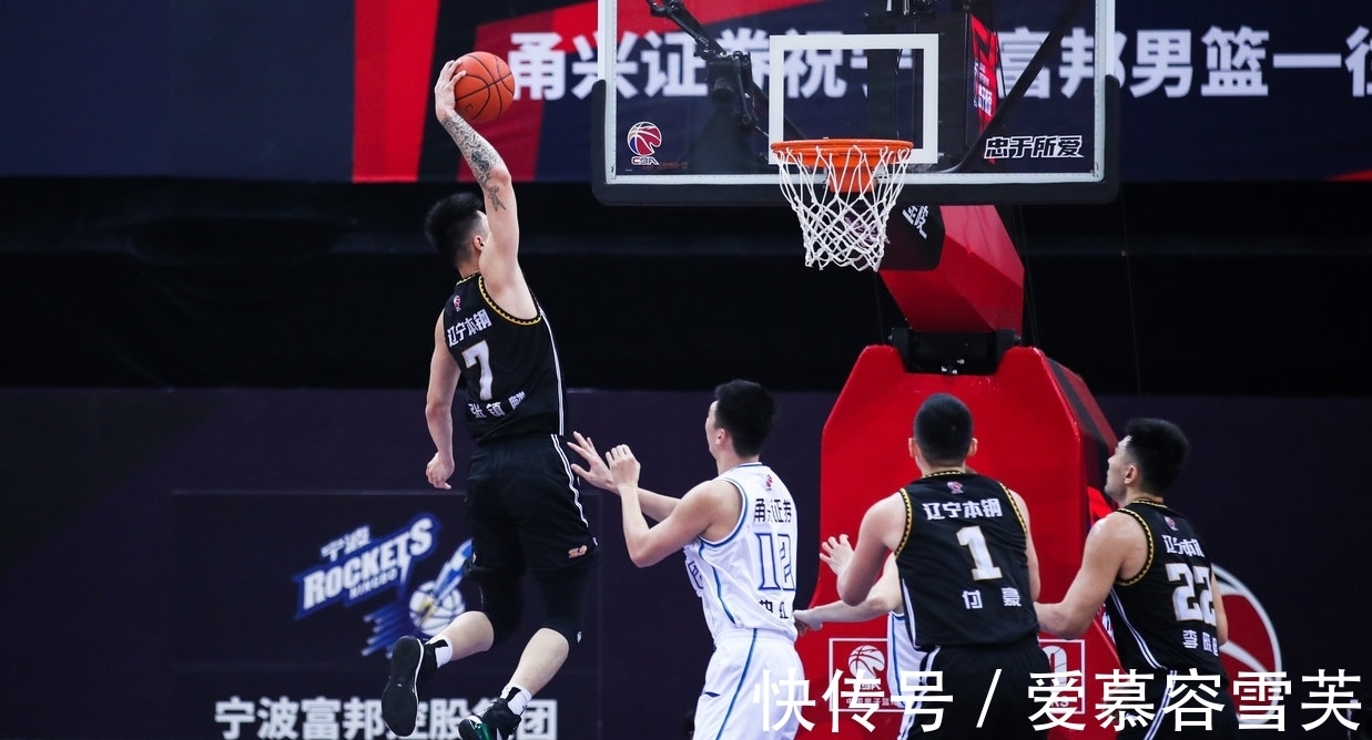 王泉泽|又爆发一个！中国男篮潜力4号位或曝光，比胡金秋更强？