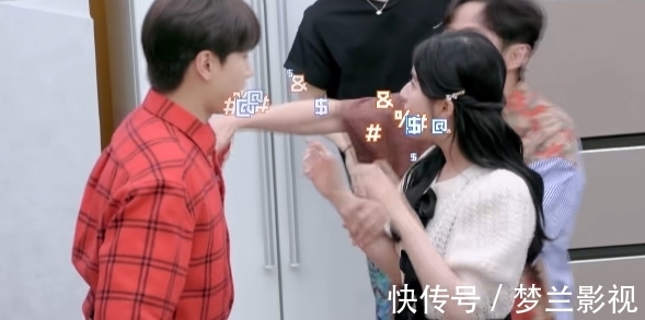 小学生|赵露思、汪苏泷爆笑斗嘴,像极了小学生吵架,何炅劝架失败