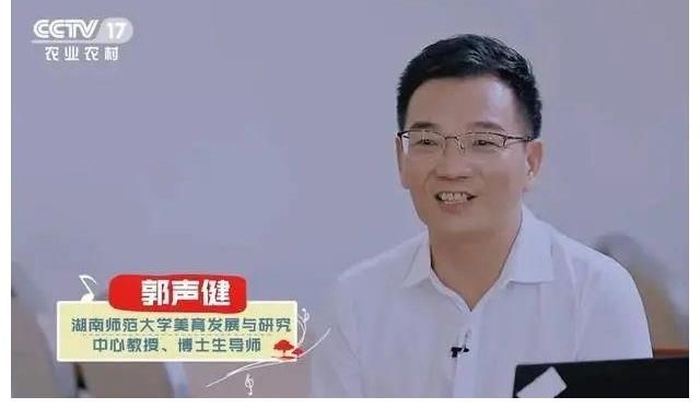 央視|央視首檔崗前培訓(xùn)綜藝來(lái)了！“持證上崗”能保證藝人德藝雙馨嗎？