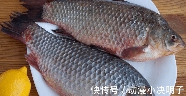 鲫鱼好吃但刺多, 教你一招, 做出的鲫鱼没有鱼刺, 安全放心