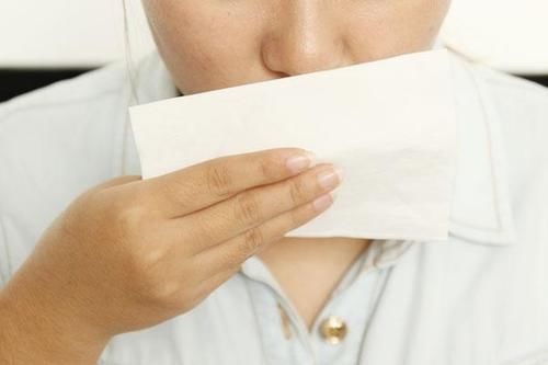  现象|咳痰是给身体排毒？若将咳出的痰重新咽回去，身体会怎么样？