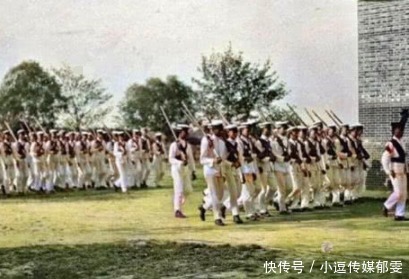 易代|给老照片上色:清末民初易代之时的众生相