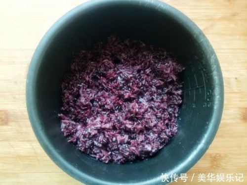 过瘾|早餐创意吃法,外糯里软,香甜美味,一口一个真过瘾,你也来试试