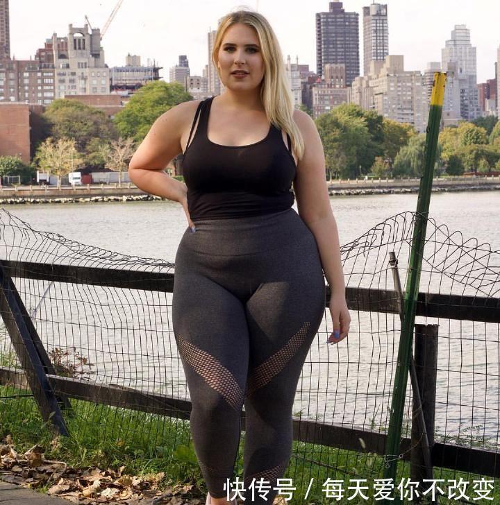 天生体型“微胖”,和脂肪团抵抗十年,今走红网络成为大码超模