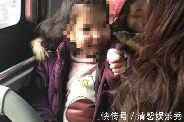 行为|5岁女孩坐公交车,一连串“恶心”行为让乘客反感:被妈妈带坏了