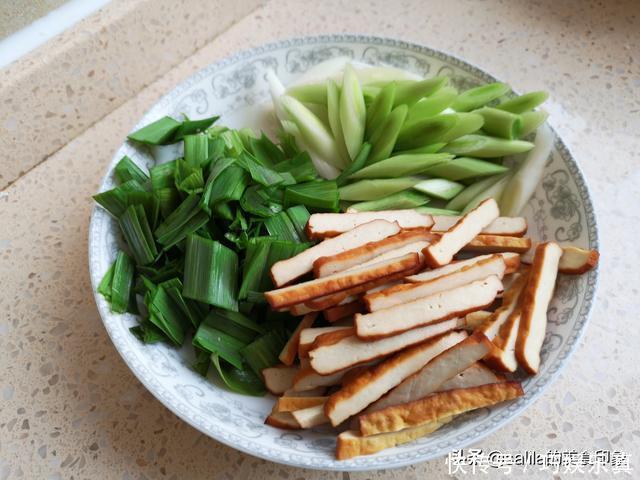 春天多給孩子吃這菜,殺寄生蟲防流感,肚子不疼,吃飯香!