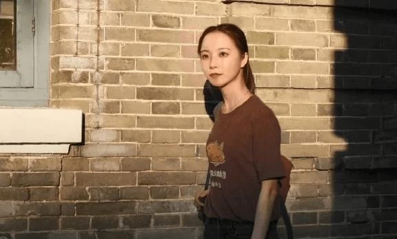 清华虚拟学生华智冰上热搜，真实状态受追捧，背后依旧是真人