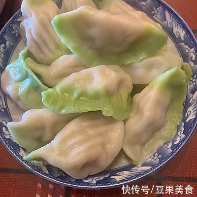 菠菜|翡翠三鲜水饺#一口新年味，全家享佳味#