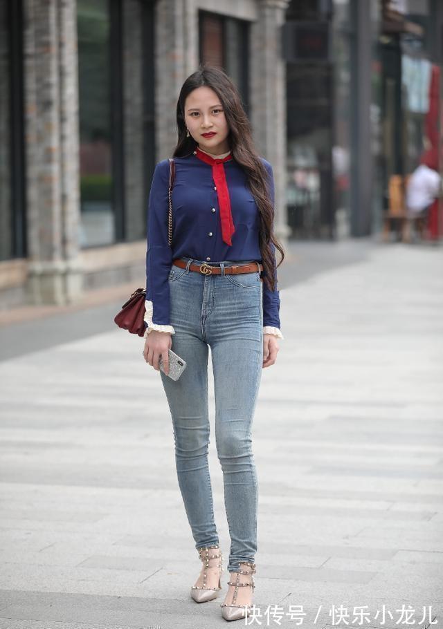 打底裤 时尚动人的打底裤装扮很有时尚感,简单的风格轻松大方,美美出街