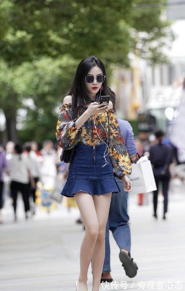 时尚 “腿精”小姐姐，独爱透明高跟凉鞋，是嫌自己不够美吗！