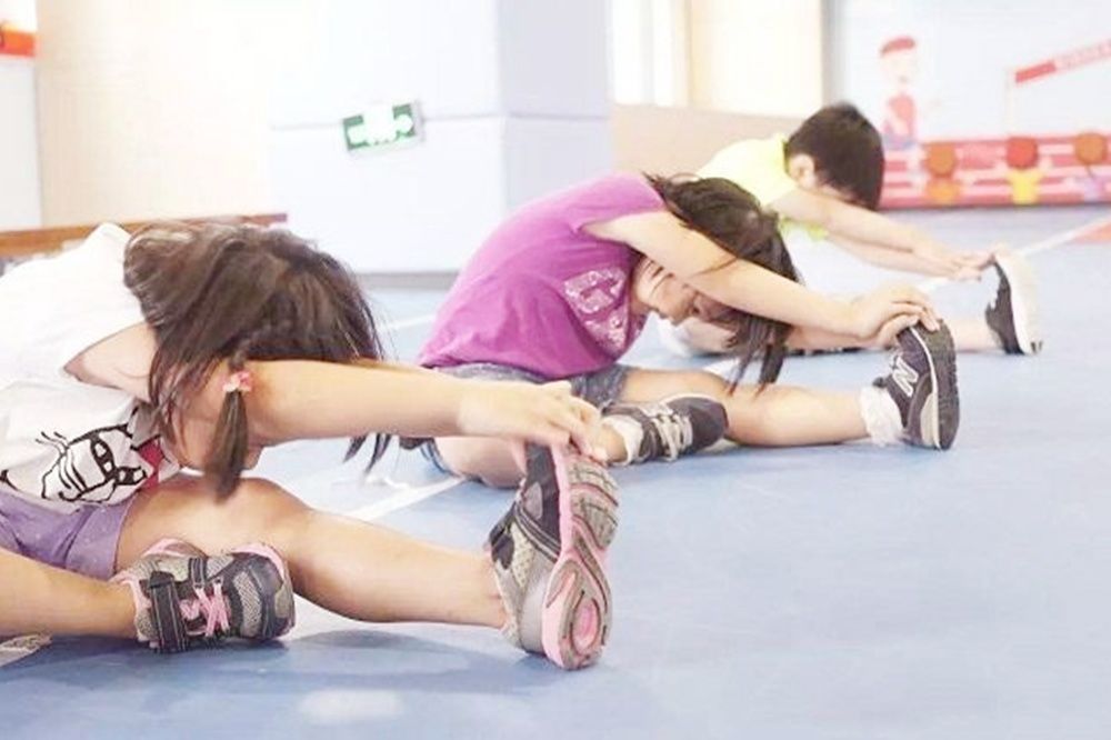 个子|秋季“转骨期”,身高猛涨信号家长别错过,把握住了娃个子蹭蹭窜