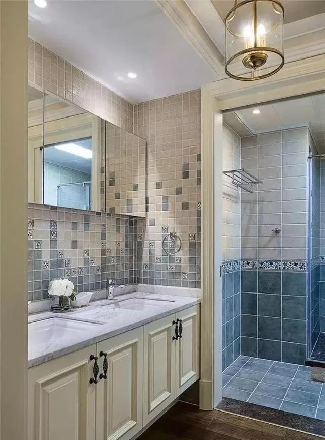 卫生间隔|卫生间就这样装非常漂亮,洗澡也方便,一天连洗三次都不过瘾