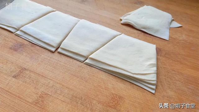 猪肉饺子好吃有窍门,调馅多加这一步,比饺子馆的好吃,又鲜又香