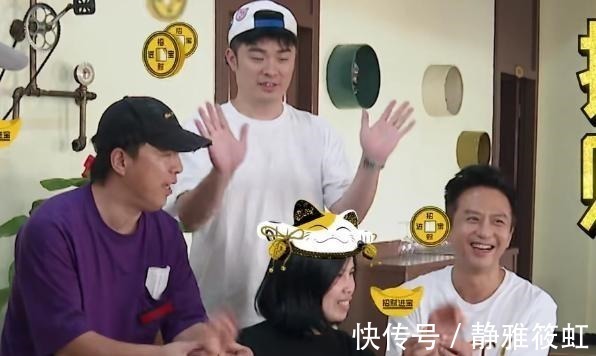 鄧超送恩人女孩一支筆，誰看請鹿晗送了什么關曉彤都沒這待遇