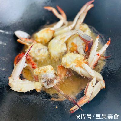 美味|#橄享国民味 热烹更美味#香辣蟹