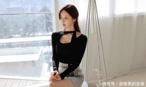 美人图鉴孙允珠:苍青雅黑圆弧镂空淑女包臀裙