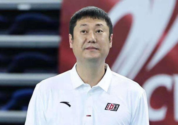 报名|中国女排新主帅报名即将结束,王宝泉等人恐不放弃,安家杰可能大