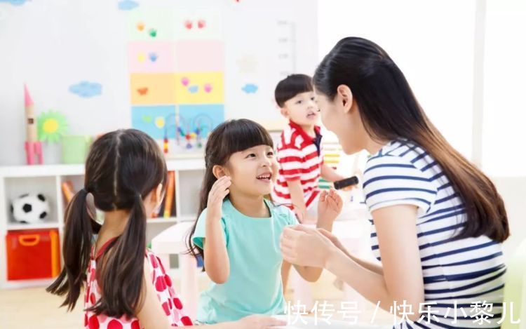 孩子|宝宝手部精细运动训练,促进大脑发育,越玩越聪明