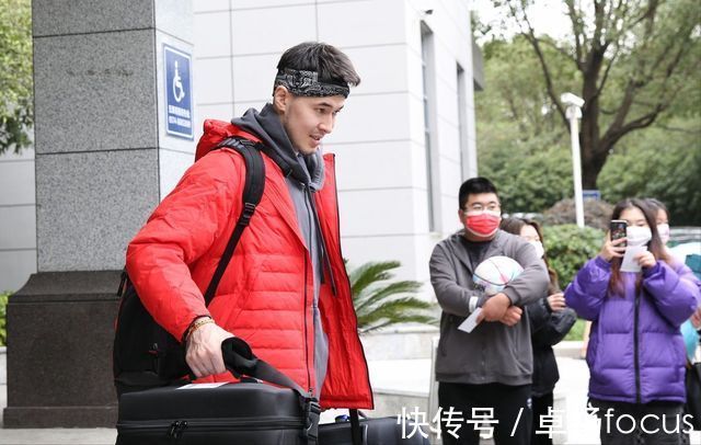 张公子|中日世预赛两大看点:郭艾伦捍卫亚一控?张公子敢不敢清理门户?