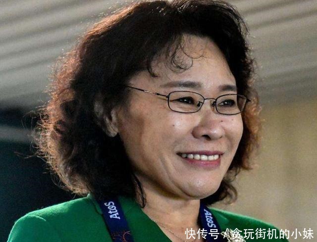 保尔|当代“保尔”张海迪5岁高位截瘫却自学成才,成医者济世救人!