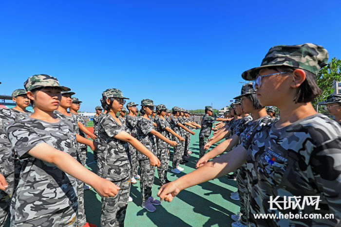 滦南|河北滦南：新生入学军训忙