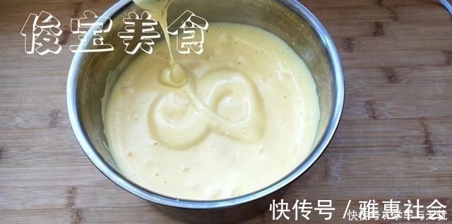 电饭煲版本的糯米蛋糕,不回缩不塌陷,海绵般柔软,蛋香浓郁!