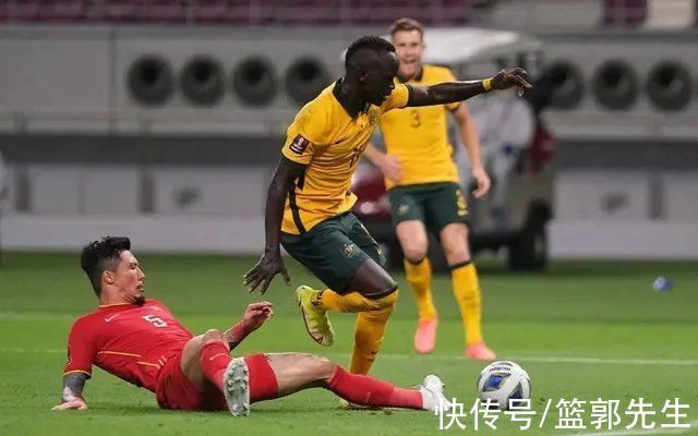 粤媒|国足为何输球?粤媒怒批李铁,质疑他的排兵布阵有三大致命失误