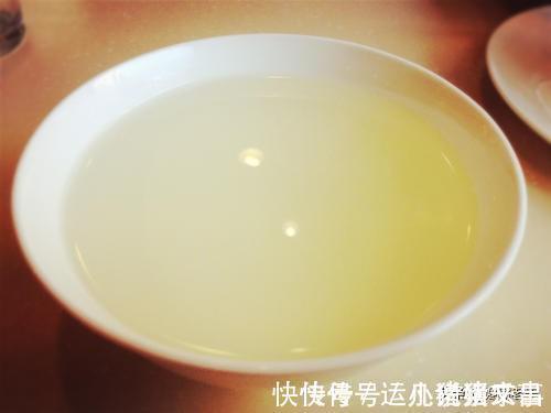 手擀面一煮就断?牢记这3点,面条下锅不断,口感爽滑还筋道