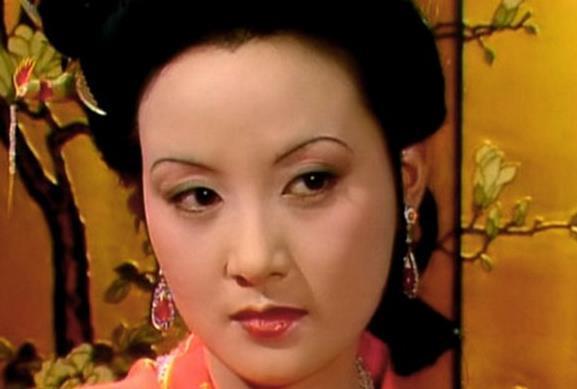 平儿|红楼梦里最有匪气的奸雄,四面威风八面玲珑,结局却送了性命