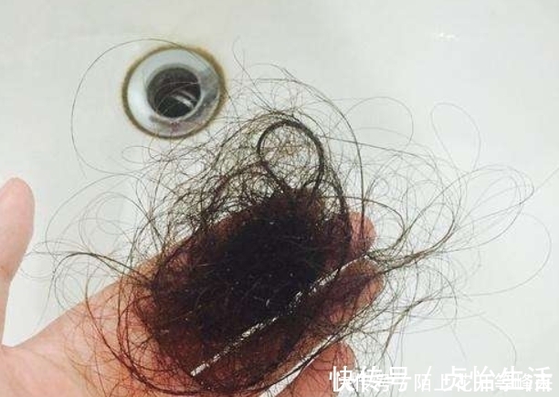 家中下水道堵塞怎么办?教你3种疏通下水道的方法,自己也能解决