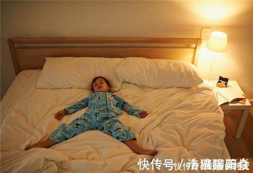 小宝宝|孩子睡觉时有这3个举动,暗示大脑发育快,长大后智商低不了