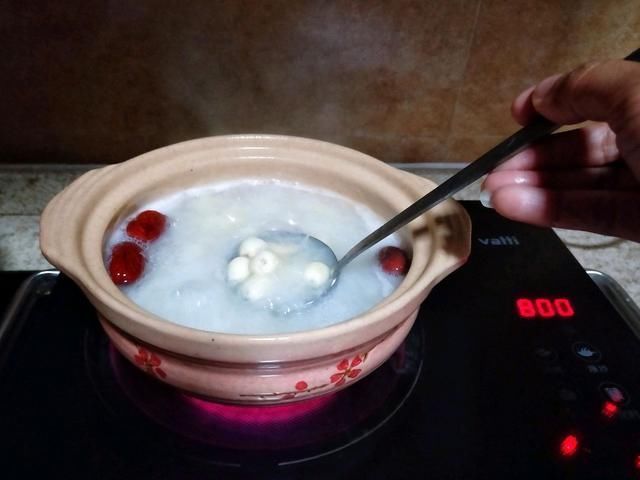 常年滋补的一道饮品，每天来一杯，再也不怕被叫阿姨了