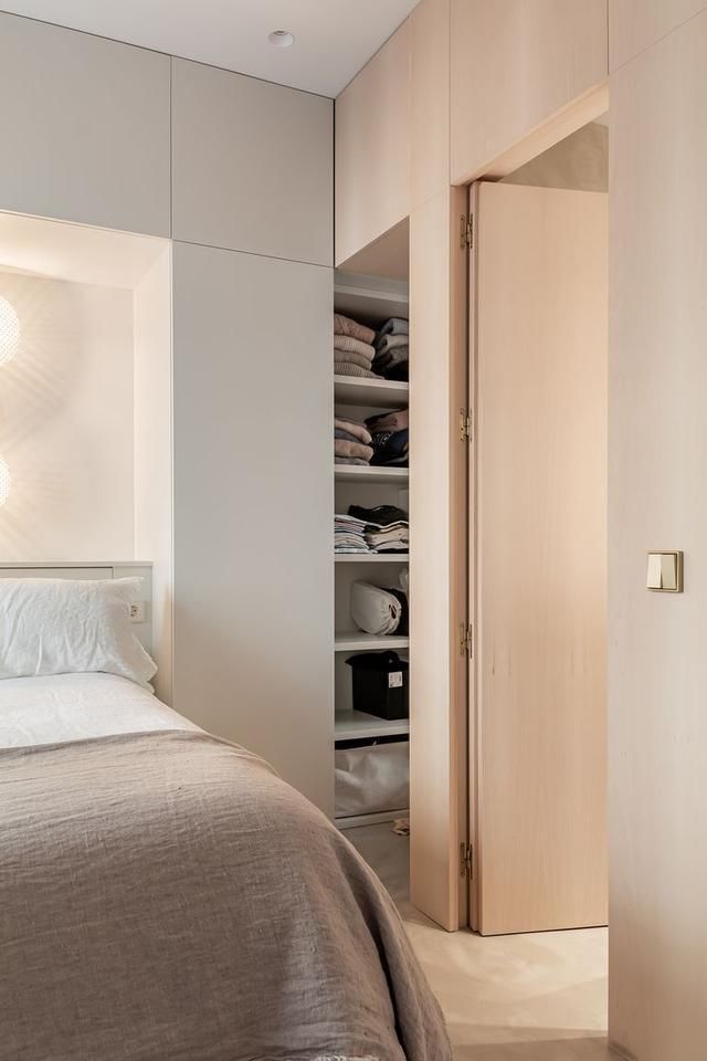 水泥|看了她家40平高级装修,不佩服不行,进来是水泥地,收纳做满屋