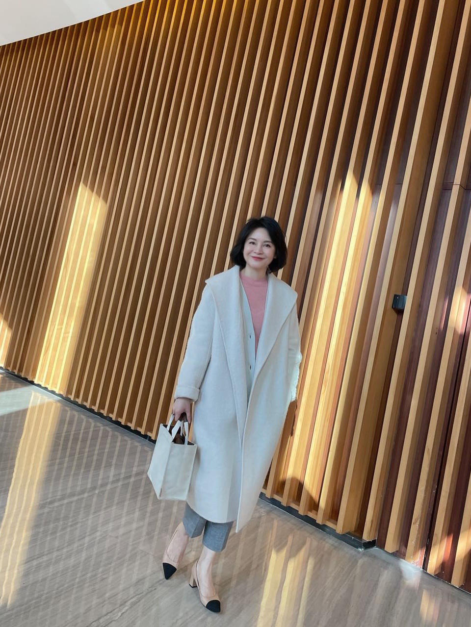 打底衫|50+女人不能错过的羊绒大衣,入冬这么搭优雅又好看,简约不挑人