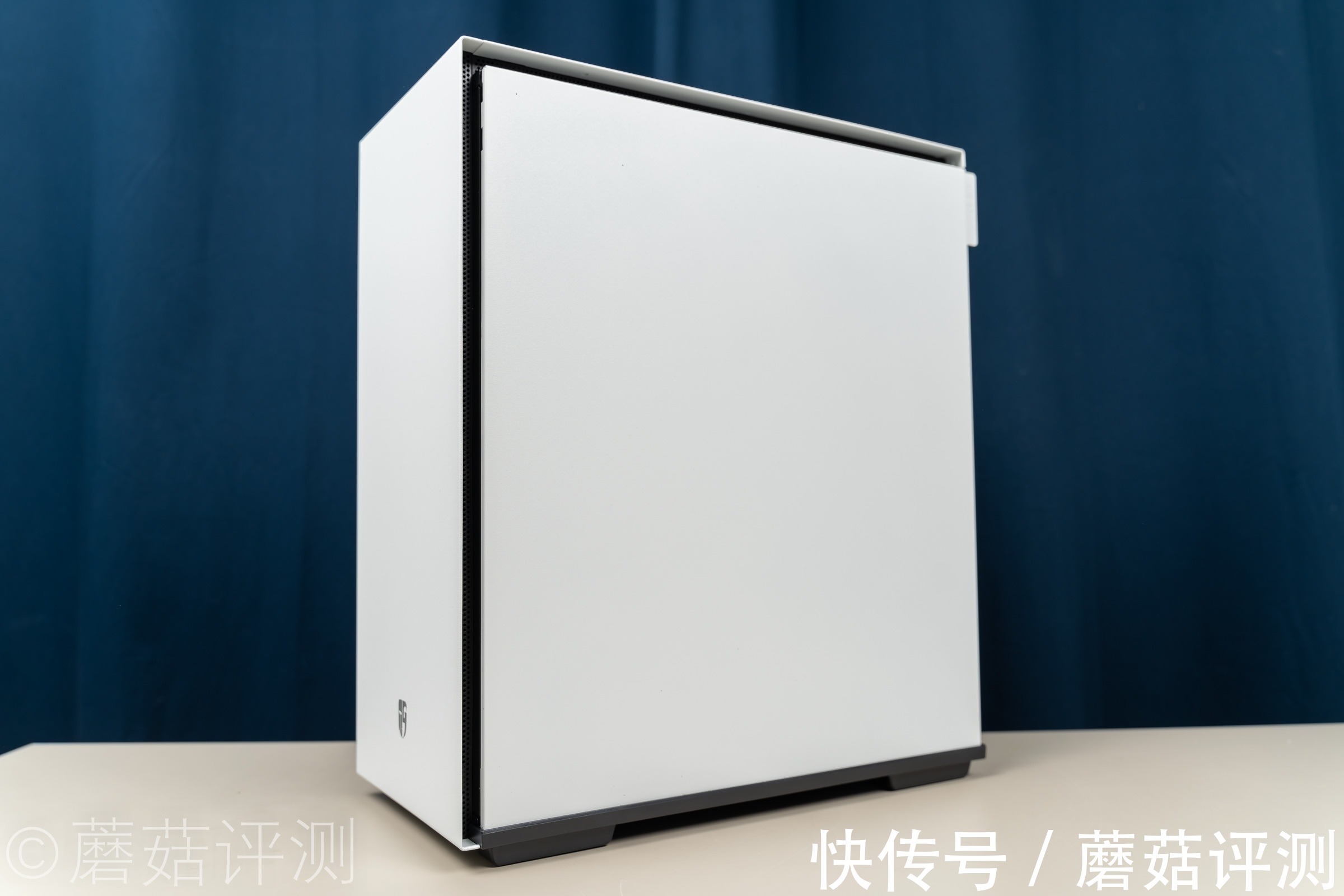 电源|黑白搭配，搭建白色主题机箱、记一次10850K+RTX3070Ti装机